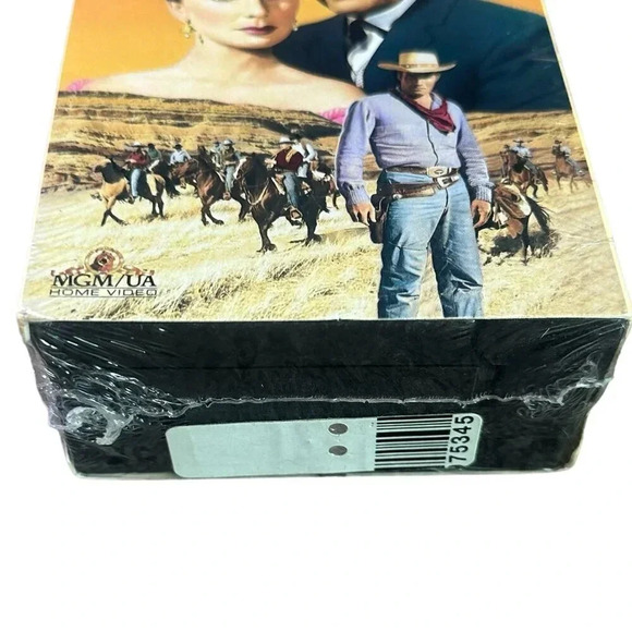 The Big Country Dual VHS Box Set Western Classic Two Tapes BRAND NEW, SEALED - Picture 5 of 8